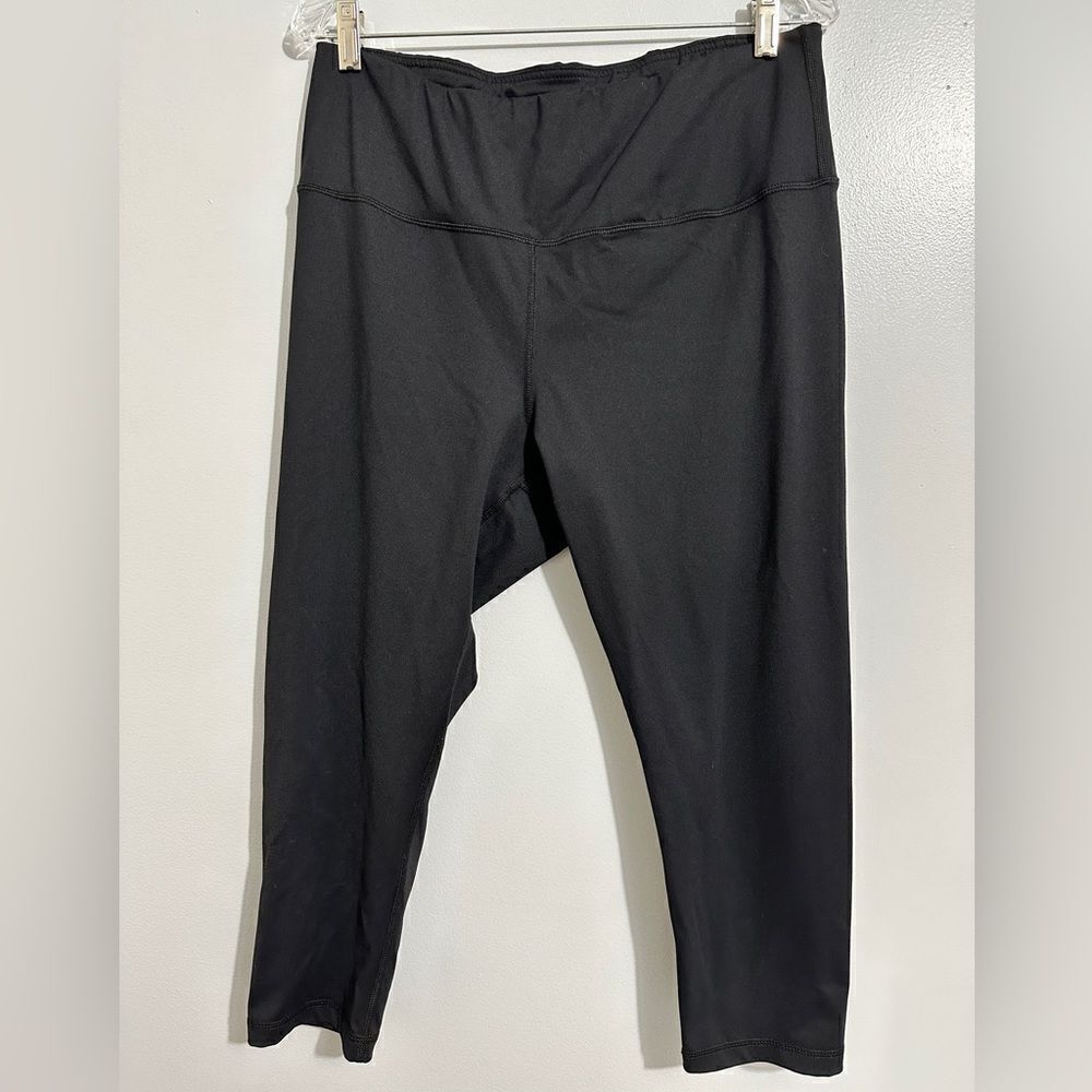 Active life cropped black leggings size XXL